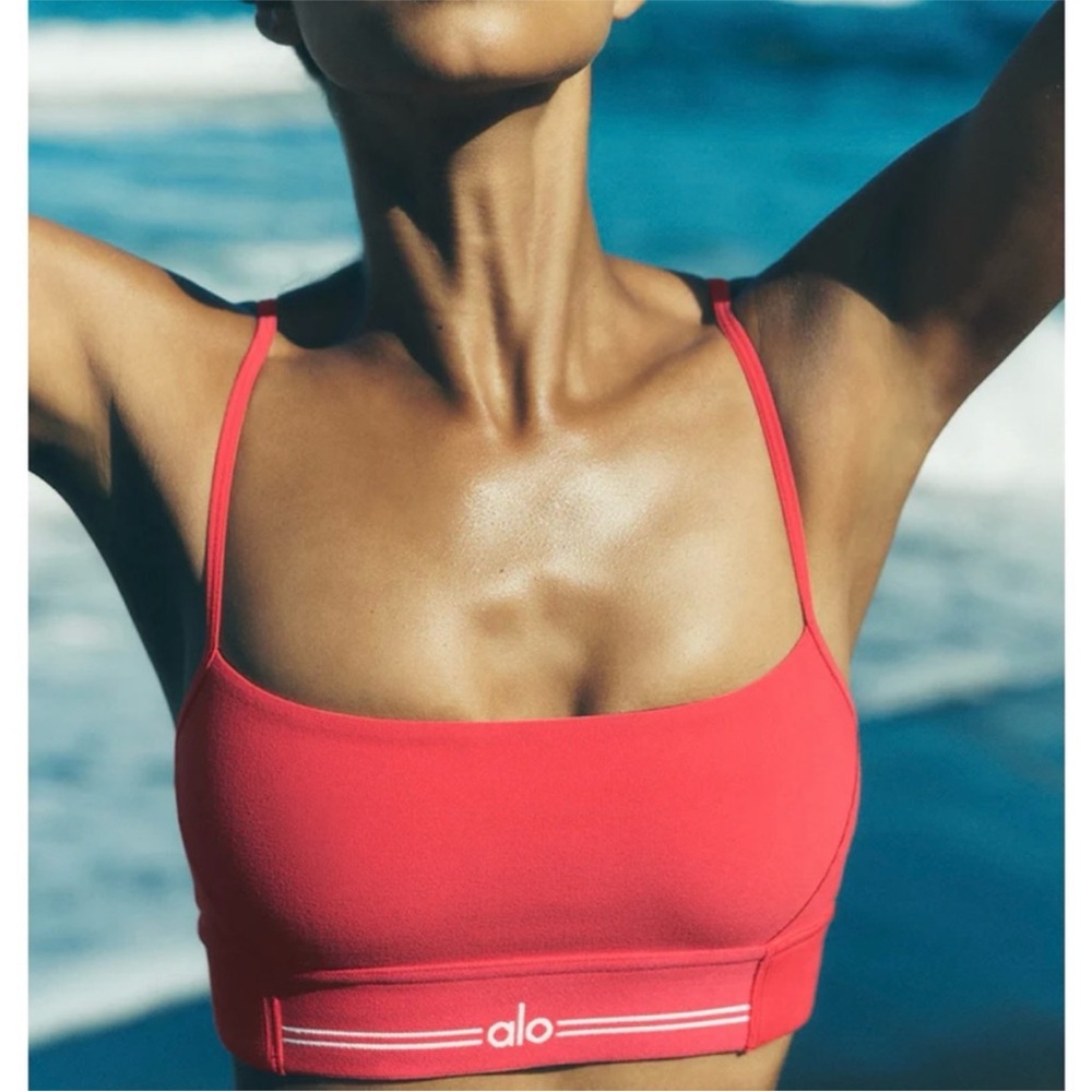 Alo Yoga Alo soft relay set in candy red